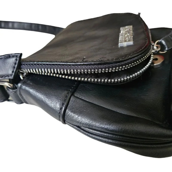 Kenneth Cole Reaction Manmade Leather  Small Crossbody Purse Zipper Compartment - Picture 4 of 9